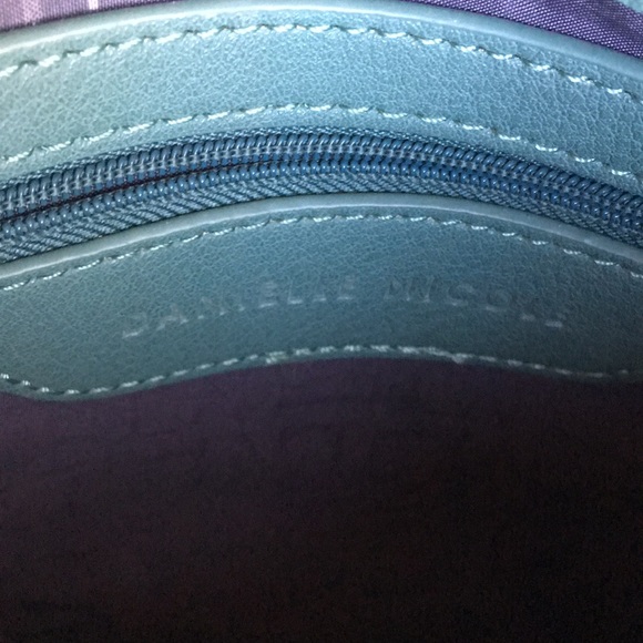 Danielle Nicole crossbody - Picture 5 of 10